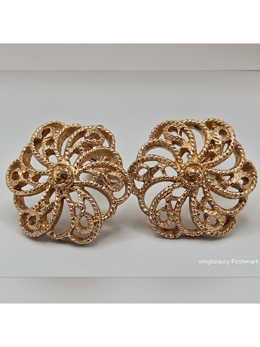 Sarah Coventry Filigree Clip-On Vintage Gold-Tone Earrings